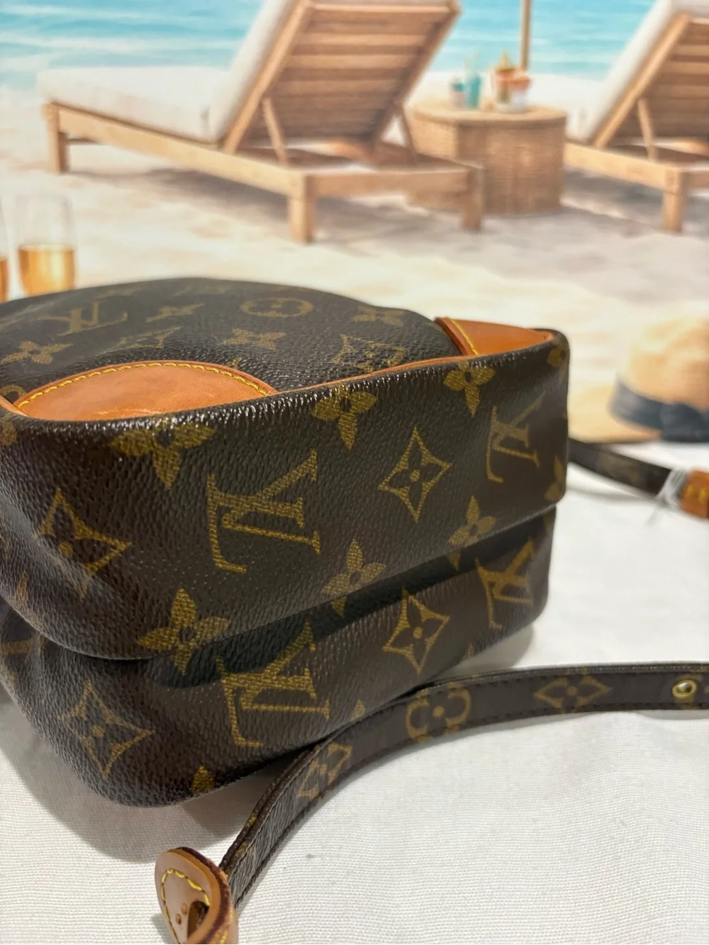 Authentic Louis Vuitton Amazon Monogram Crossbody with Certificate